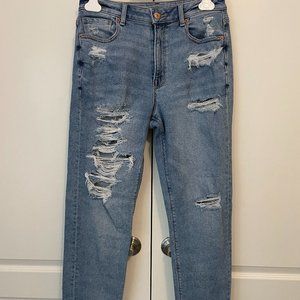 American Eagle Destroyed Mom Jeans Women’s Stretch